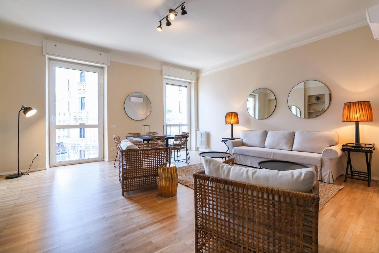 Luxury San Babila Apartment Milán Exteriér fotografie